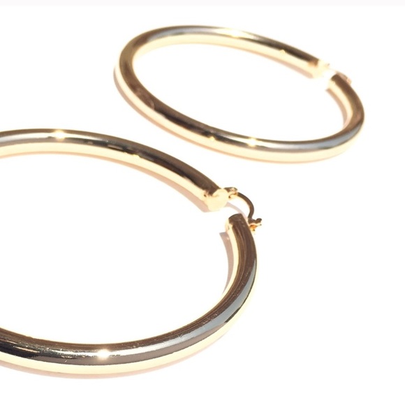 NEW! Gold Big Hoop Earrings - Picture 2 of 4